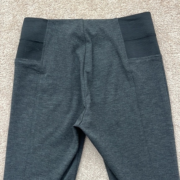 Kut from the Kloth High Rise Skinny Ponte Knit Elastic Panel Leggings Size Large - Picture 5 of 9